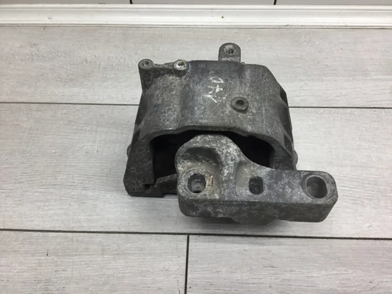 Подушка двигателя Audi A3 2004 1K0199262AC ХЭТЧБЕК BGU, правая