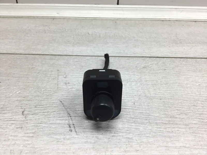 Блок управления зеркалами Audi A6 2005 8E0959565A УНИВЕРСАЛ BPP