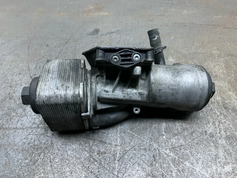 Корпус масляного фильтра Audi A4 2008 045115389H УНИВЕРСАЛ CAGA