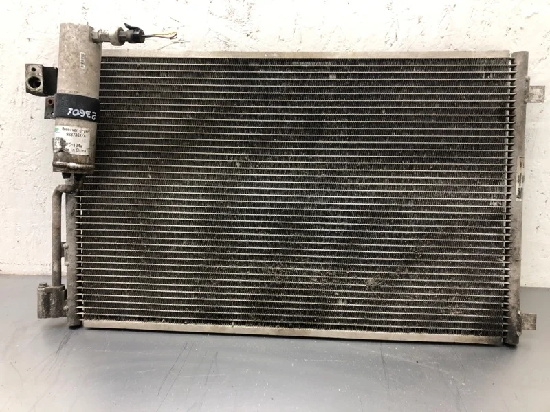 Радиатор кондиционера Nissan Qashqai 2009 92100JD51A КРОССОВЕР K9K 430