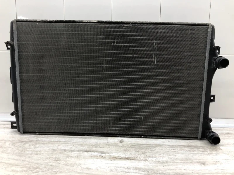 Радиатор охлаждения Volkswagen Touran 2006 1K0121253AA МИНИВЭН BKC