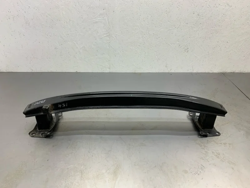 Усилитель бампера Volkswagen Golf 2007 1K5807109 УНИВЕРСАЛ BLS, передний