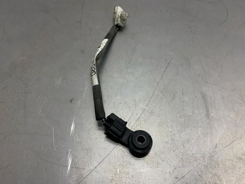 Датчик детонации Toyota Prius Hybrid 2005 1710001050 ХЭТЧБЕК 1NZFXE