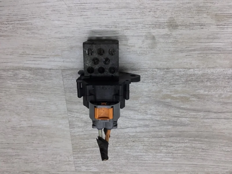 Резистор Peugeot 5008 2011 9658508980 УНИВЕРСАЛ DV6C