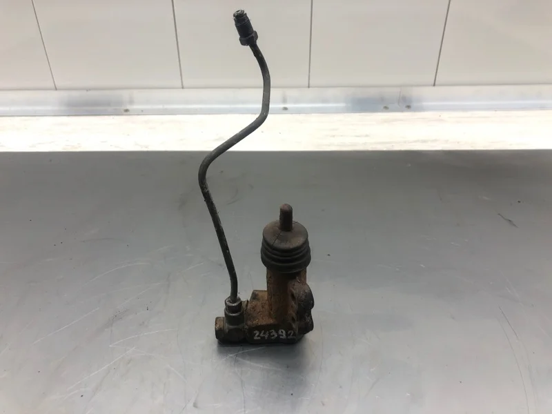 Цилиндр сцепления рабочий Kia Cee'd 2010 4171023000 УНИВЕРСАЛ D4FB