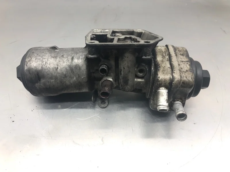 Корпус масляного фильтра Volkswagen Caddy 2010 045115389K МИНИВЭН BLS