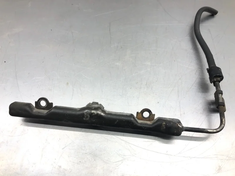 Рампа топливная Toyota Avensis 2006 2380722030 УНИВЕРСАЛ 3ZZFE