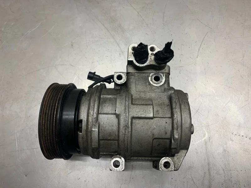 Компрессор кондиционера Kia Sportage 2005 977012E500 КРОССОВЕР D4EA