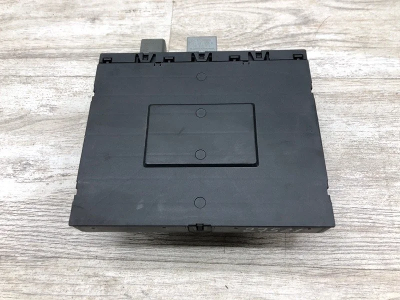 Блок комфорта Skoda Octavia 2008 3C8937049E УНИВЕРСАЛ BLS