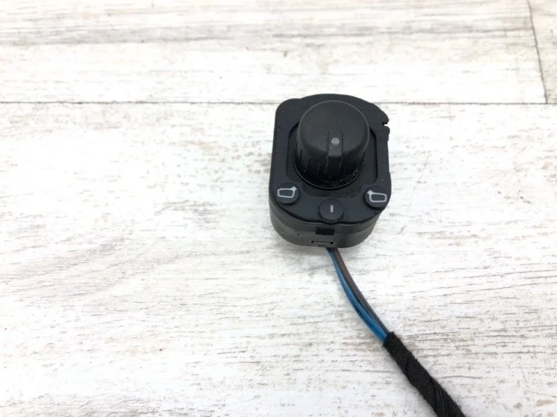 Кнопка управления зеркалами Audi A4 2005 8E0959565 УНИВЕРСАЛ BKE