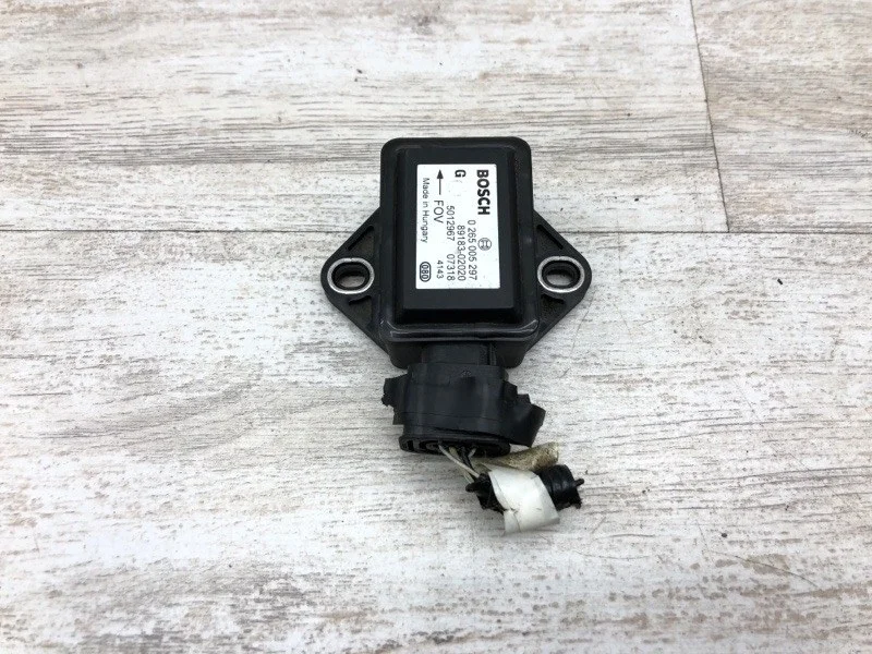 Датчик ускорения Toyota Avensis 2007 8918302020 УНИВЕРСАЛ 2ADFTV