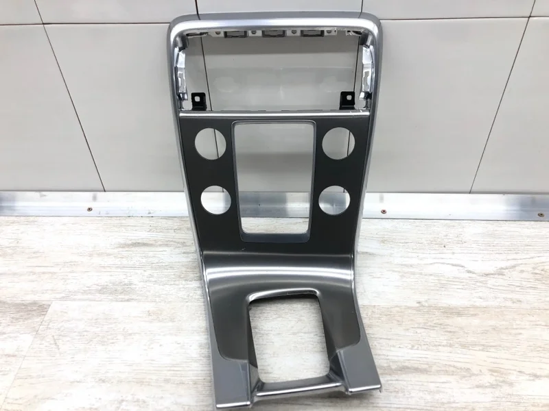 Накладка консоли кулисы Volvo V60 2015 30781499 УНИВЕРСАЛ D4162T