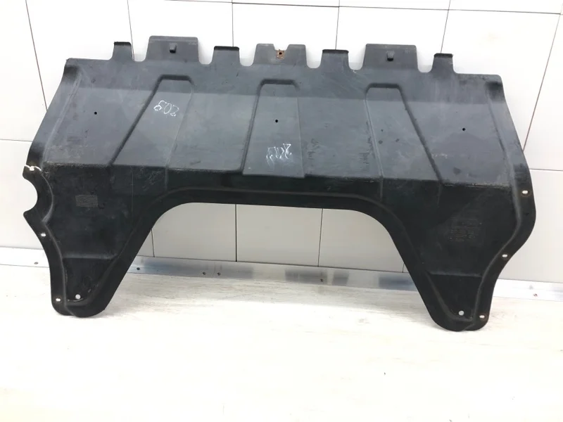 Защита двигателя Volkswagen Tiguan 2009 5N0825235 КРОССОВЕР CBAB