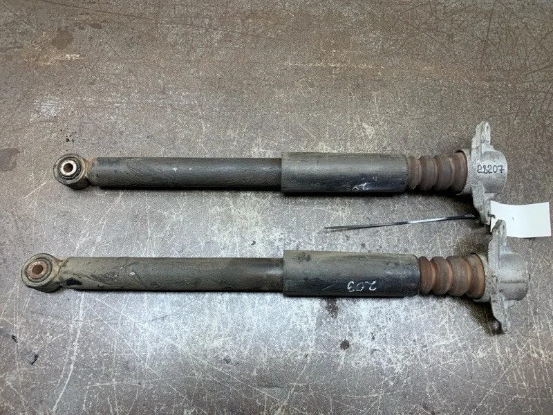 Амортизатор подвески Volkswagen Tiguan 2009 5N0513049L КРОССОВЕР CBAB, задний