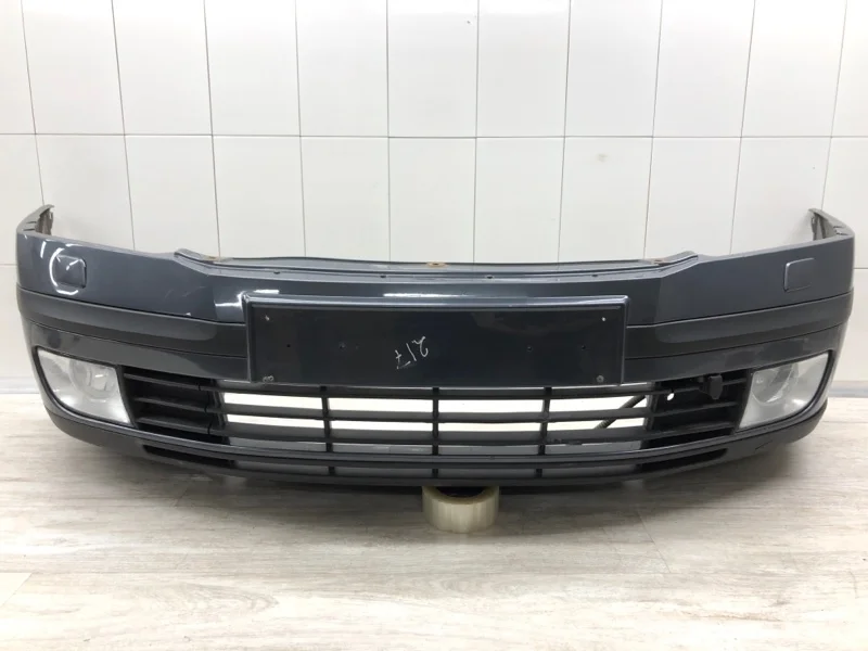 Бампер Skoda Octavia 2008 1Z0807221 УНИВЕРСАЛ BLS, передний