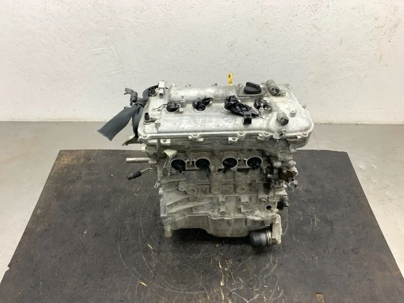 Двигатель без навесного в сборе Toyota Auris 2008 1ZRU085853 ХЭТЧБЕК 1ZR-FE