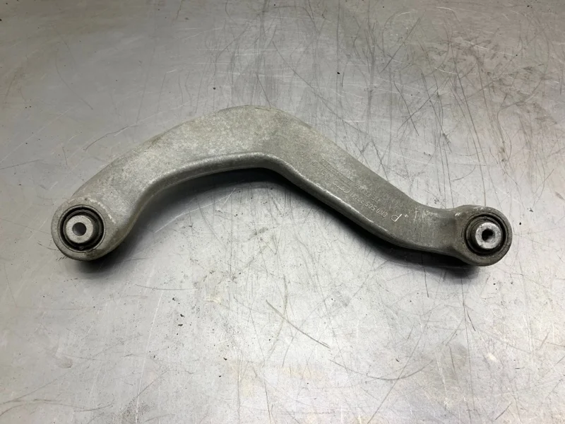 Рычаг подвески Audi A7 2010 8K0505324H СЕДАН CDUC, задний правый