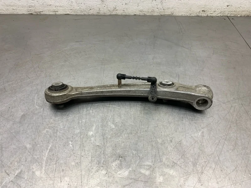 Рычаг подвески верхний Audi A6 2011 8K0407155C УНИВЕРСАЛ CGLD, передний левый