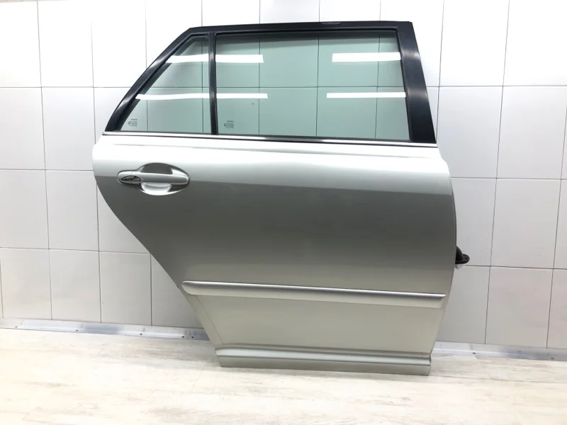 Дверь Toyota Avensis 2007 6700305130 УНИВЕРСАЛ 1ADFTV, задняя правая