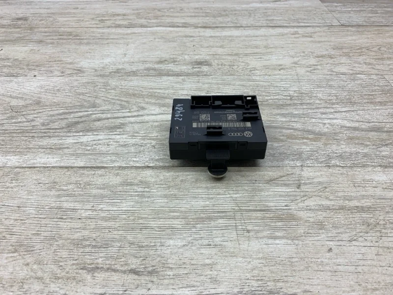 Блок управления дверьми Audi A4 2008 8K0959794A СЕДАН CAGA, задний правый
