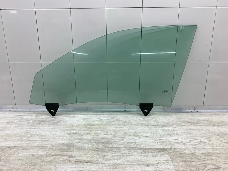 Стекло двери Audi A4 2005 8E0845021D УНИВЕРСАЛ ALZ, переднее левое