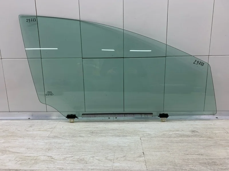 Стекло двери Toyota Avensis 2010 E143R001605 УНИВЕРСАЛ 1ADFTV, переднее правое