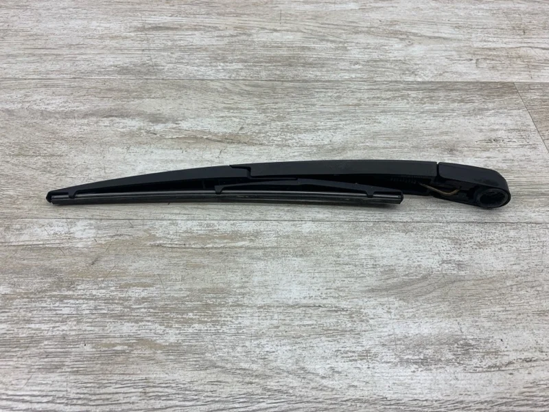 Дворник задний Toyota Avensis 2007 8524105080 УНИВЕРСАЛ 1ADFTV