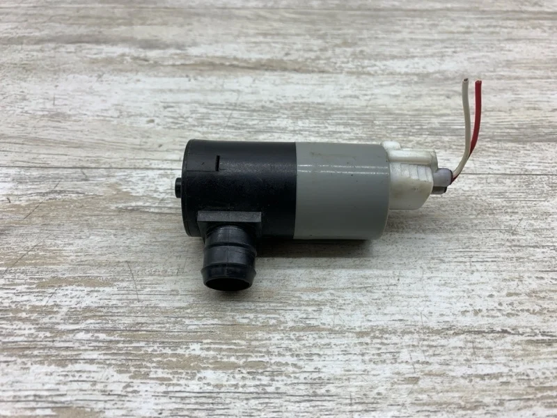 Насос омывателя Toyota Avensis 2010 30892 УНИВЕРСАЛ 1ADFTV