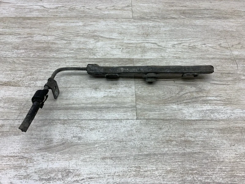 Рампа топливная Toyota Avensis 2008 2380722030 УНИВЕРСАЛ 3ZZ-FE