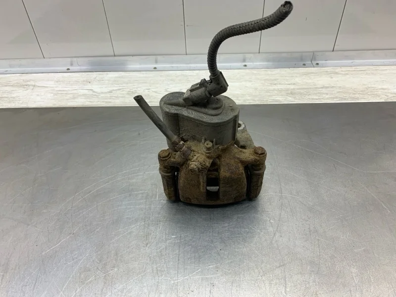 Суппорт тормозной Volkswagen Tiguan 2009 5N0615404 ВНЕДОРОЖНИК CBAB, задний правый