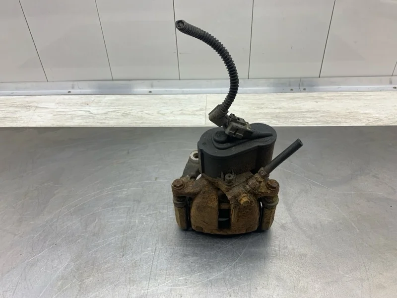 Суппорт тормозной Volkswagen Tiguan 2009 5N0615403 ВНЕДОРОЖНИК CBAB, задний левый