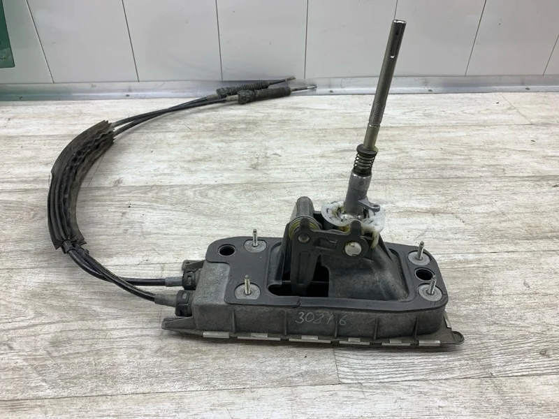 Кулиса в сборе Skoda Octavia 2008 1K0711049BN УНИВЕРСАЛ BLS