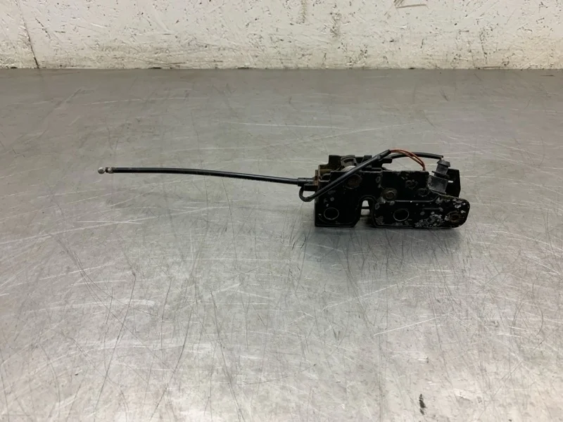 Замок капота Skoda Octavia 2008 1Z0823509E УНИВЕРСАЛ BLS