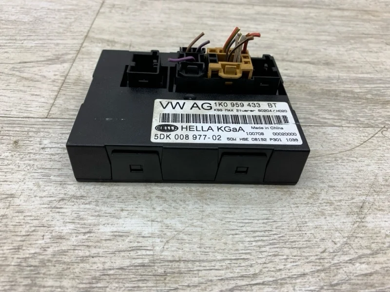 Блок комфорта Volkswagen Tiguan 2008 1K0959433BT ВНЕДОРОЖНИК CBAB