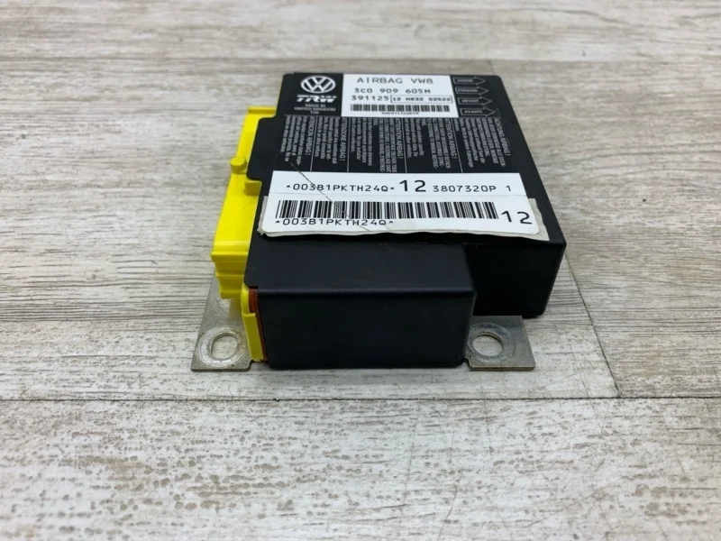 ЭБУ подушки безопасности Volkswagen Passat 2007 3C0909605M УНИВЕРСАЛ BLS