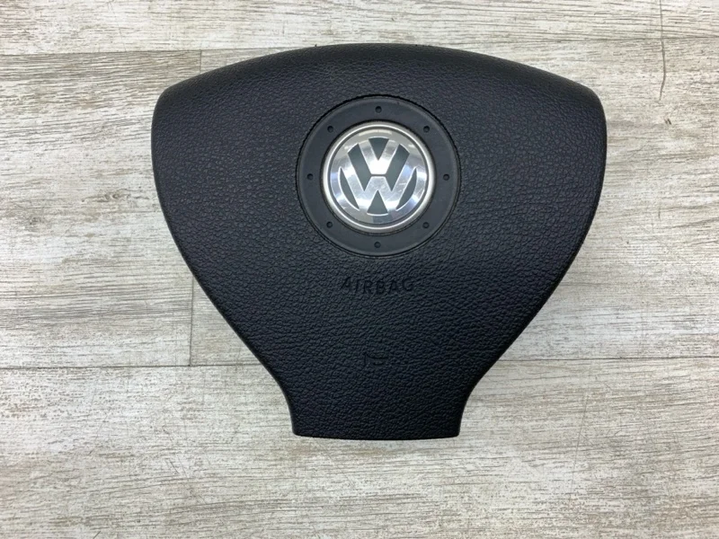 Подушка безопасности в руль Volkswagen Passat 2007 1K0880201BS УНИВЕРСАЛ BLS