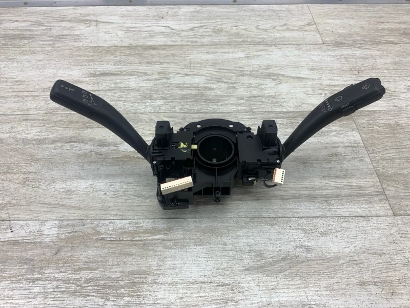 Подрулевой переключатель стрекоза Audi A4 2008 8K0953502C СЕДАН CAGA