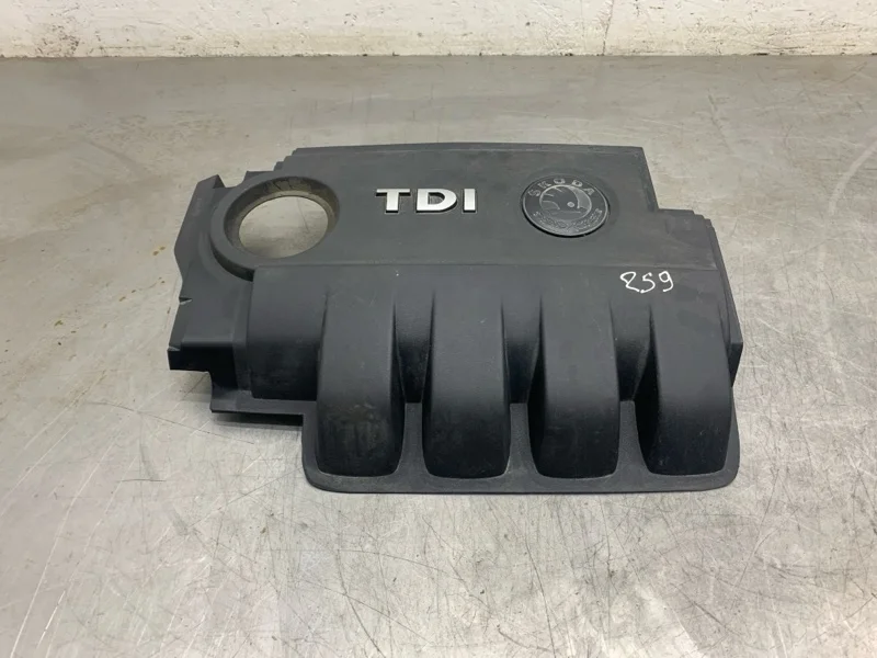 Накладка на ДВС Skoda Octavia 2008 03G103967D УНИВЕРСАЛ BLS