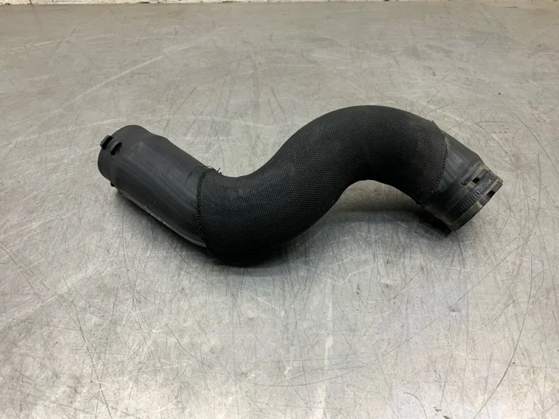 Патрубок интеркулера Audi A4 2008 8K0145737Q СЕДАН CAGA