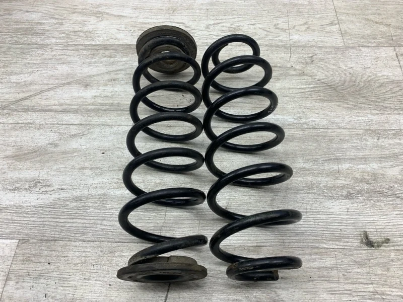 Пружина подвески Skoda Octavia 2010 1K0511115BE УНИВЕРСАЛ CAYC