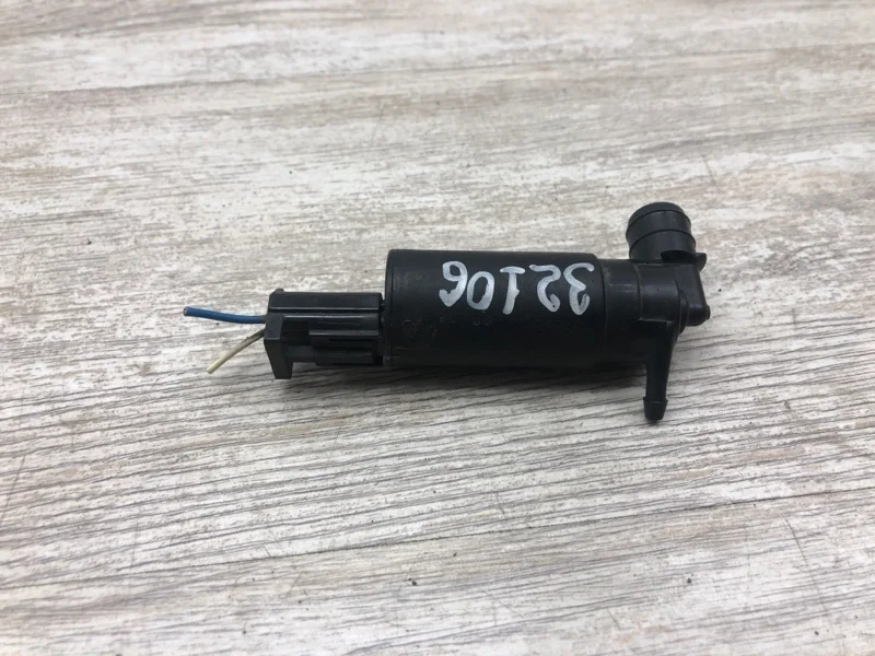 Насос омывателя Toyota Corolla Verso 2007 8533005031 ХЭТЧБЕК 2ADFTV