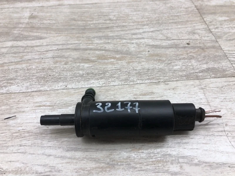 Насос омывателя Volkswagen Tiguan 2009 3B7955681 КРОССОВЕР CBAB