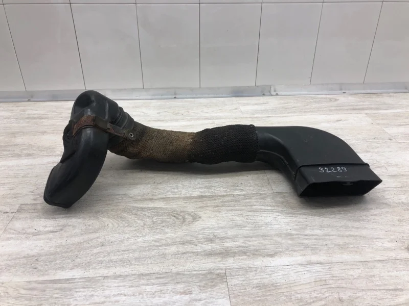 Воздухозаборник Kia Sportage 2005 282102E000 КРОССОВЕР D4EA