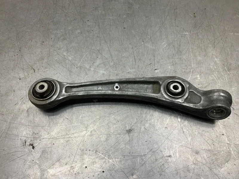 Рычаг подвески Audi A4 2008 8K0407156B УНИВЕРСАЛ CAGA, передний правый