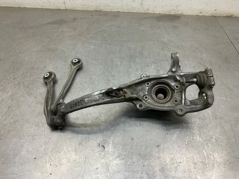 Кулак поворотный Audi A4 2008 8K0407257G УНИВЕРСАЛ CAGA, передний левый