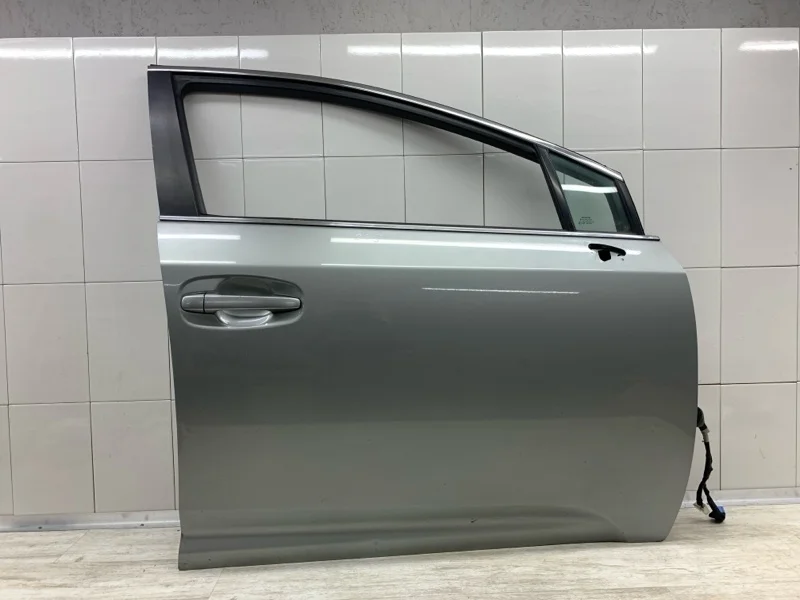 Дверь Toyota Avensis 2009 6700105070 УНИВЕРСАЛ 2ZR-FAE, передняя правая