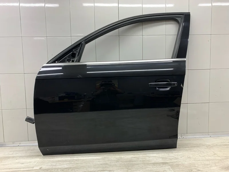 Дверь Audi A4 2014 8K0831051J УНИВЕРСАЛ CGLC, передняя левая