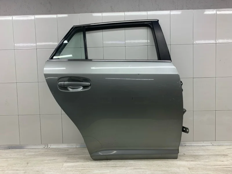 Дверь Toyota Avensis 2009 6700305160 УНИВЕРСАЛ 2ZR-FAE, задняя правая