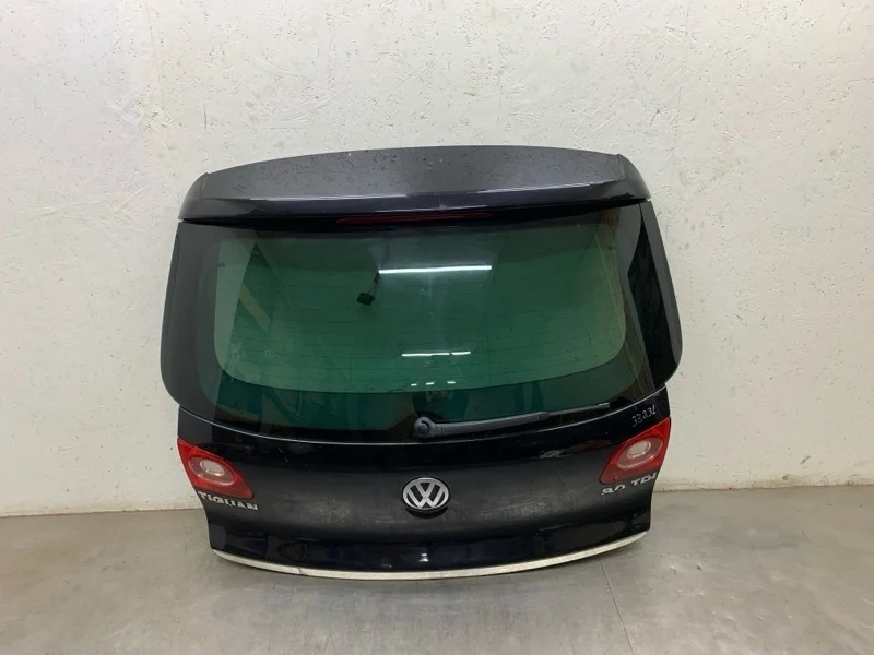 Крышка багажника Volkswagen Tiguan 2008 5N0827025G ВНЕДОРОЖНИК CBAB