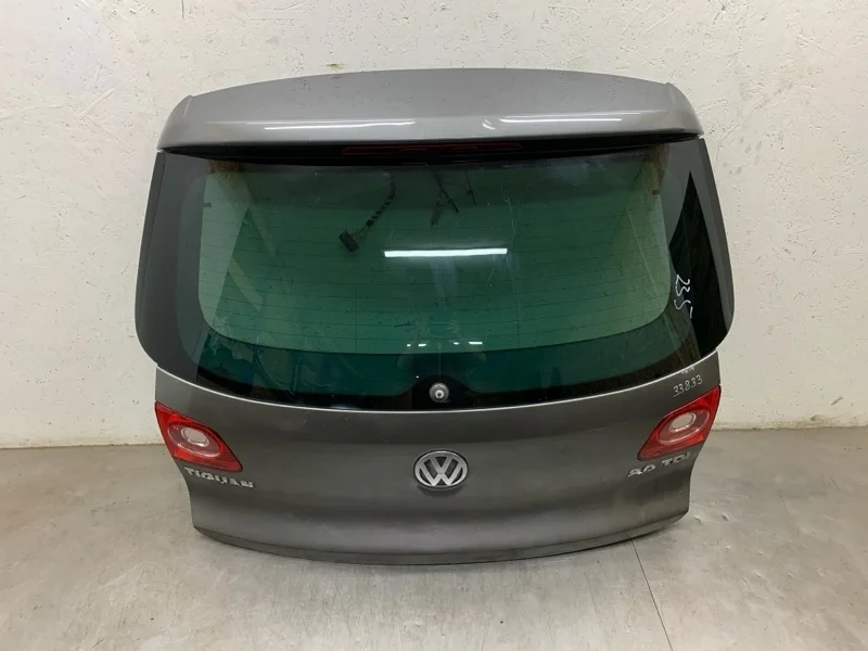 Крышка багажника Volkswagen Tiguan 2009 5N0827025G ВНЕДОРОЖНИК CBAB